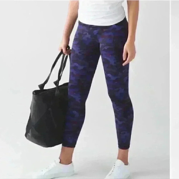 Lululemon high times pant hounds camo emperor blue black leggings - Picture 1 of 6